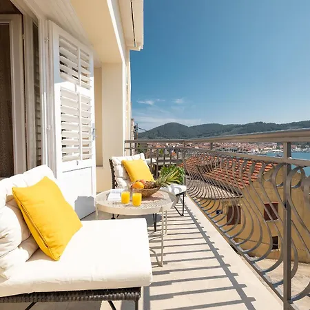 Kale * Vela Luka